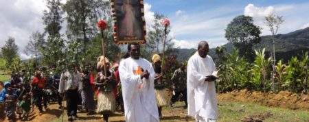 Dank Ihrer Mess-Stipendien können Priester in Papua-Neuguinea überleben
