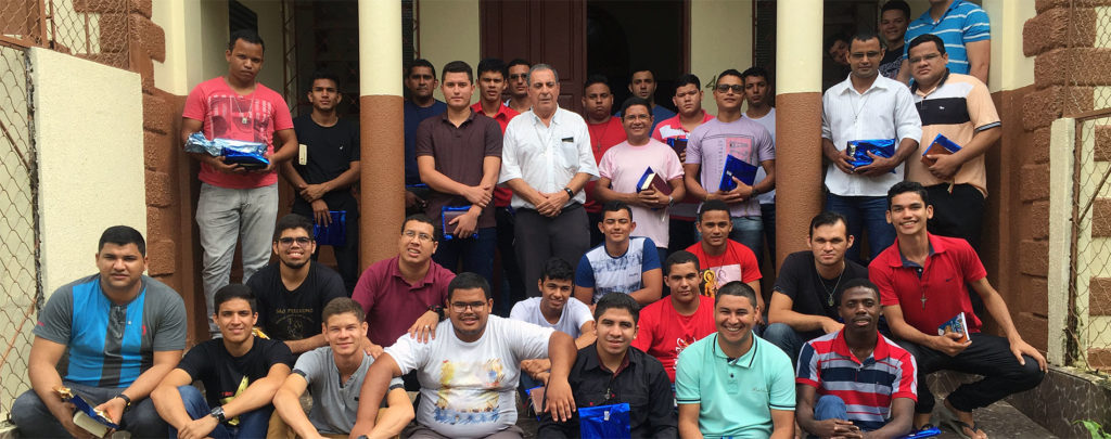 Brasilien: Ausbildungshilfe für Seminaristen