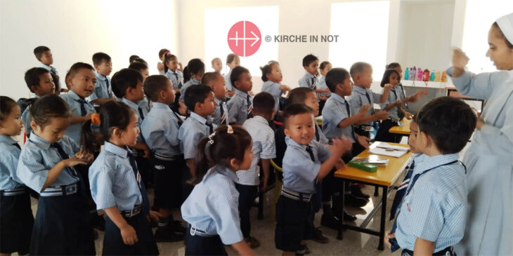 Kinder in einer katholischen Schule auf Madagaskar. © KIRCHE IN NOT