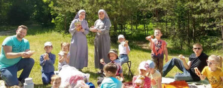 Belarus: Unterstützung von Ordensschwestern bei Renovierungsarbeiten