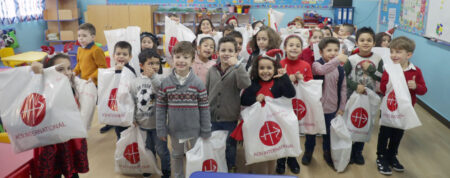KIRCHE IN NOT bereitet 44 000 Kindern in Syrien und im Libanon eine Weihnachtsfreude
