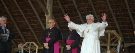 KIRCHE IN NOT veröffentlicht Gebet für Benedikt XVI.