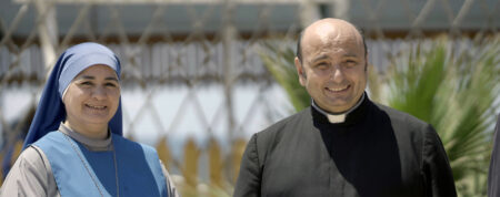 Pfarrer von Gaza-Stadt bittet um „humanitäre Korridore“