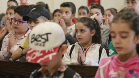 Am 7. Oktober: KIRCHE IN NOT lädt ein zu  „Eine Million Kinder beten den Rosenkranz“