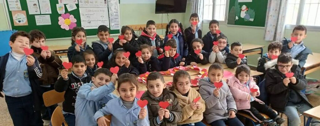 KIRCHE IN NOT sichert weltweit Schulbildung von Tausenden Kindern und Jugendlichen