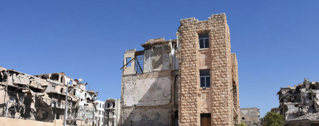 Syrien: KIRCHE IN NOT unterstützt Wiederaufbau nach Gefechten in Aleppo