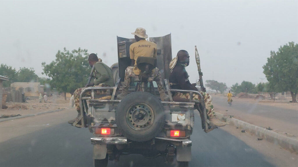 Neue Terrorwelle in Nigeria: Priester warnt vor „Guerilla-Taktik“