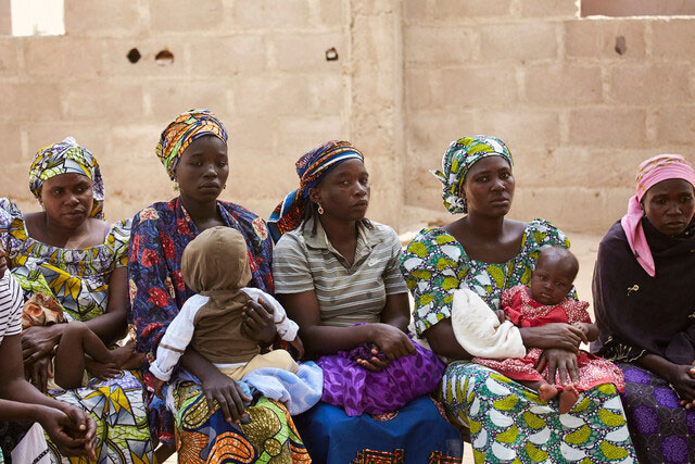 Geflüchtete Frauen in Nigeria